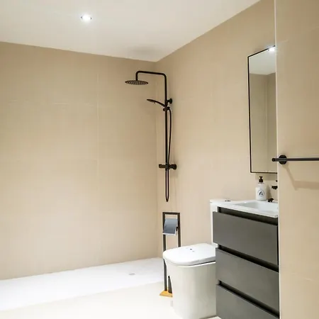 Flats Nou Mestalla Apartment *